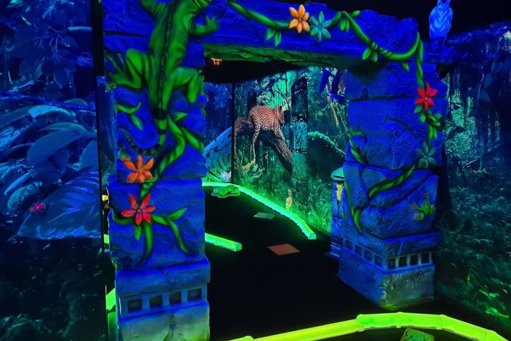 Rainforest Black Light Golf & Arcade